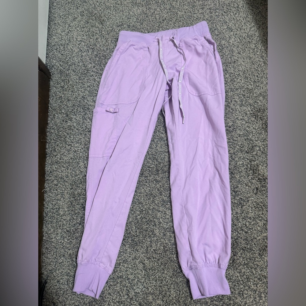 women’s scrub set